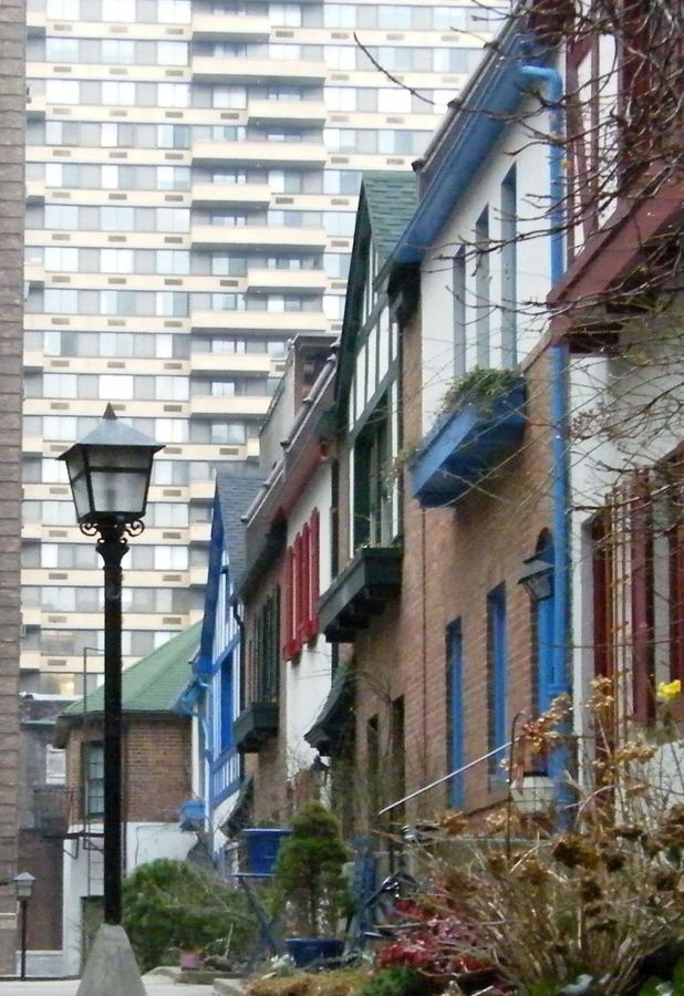 Pomander Walk's Tudor-style cottages lining the private lane between West 94th and 95th Streets