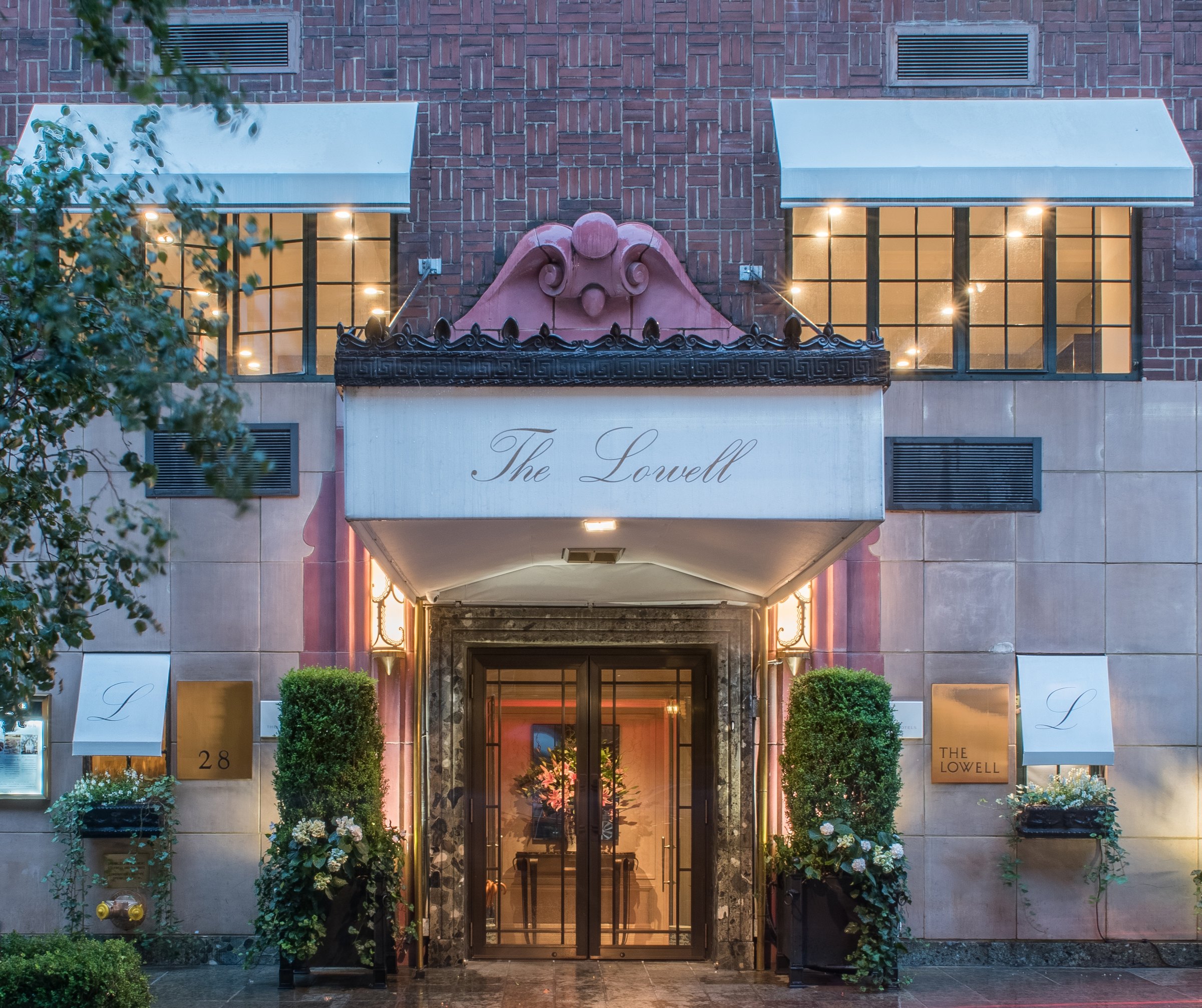 The Lowell's entrance on East 63rd Street, off Madison Avenue